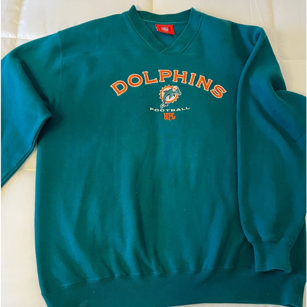 Dolphins Vintage V neck pullover Size L